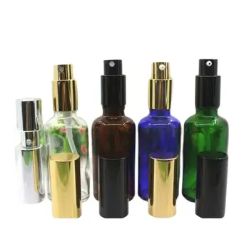 50ml aišku, 50pcs/mėlyna/žalia/rudo stiklo butelis su siurblio rūko purkštuvu eterinio aliejaus serumas skystis odos priežiūros kosmetikos pakuotės